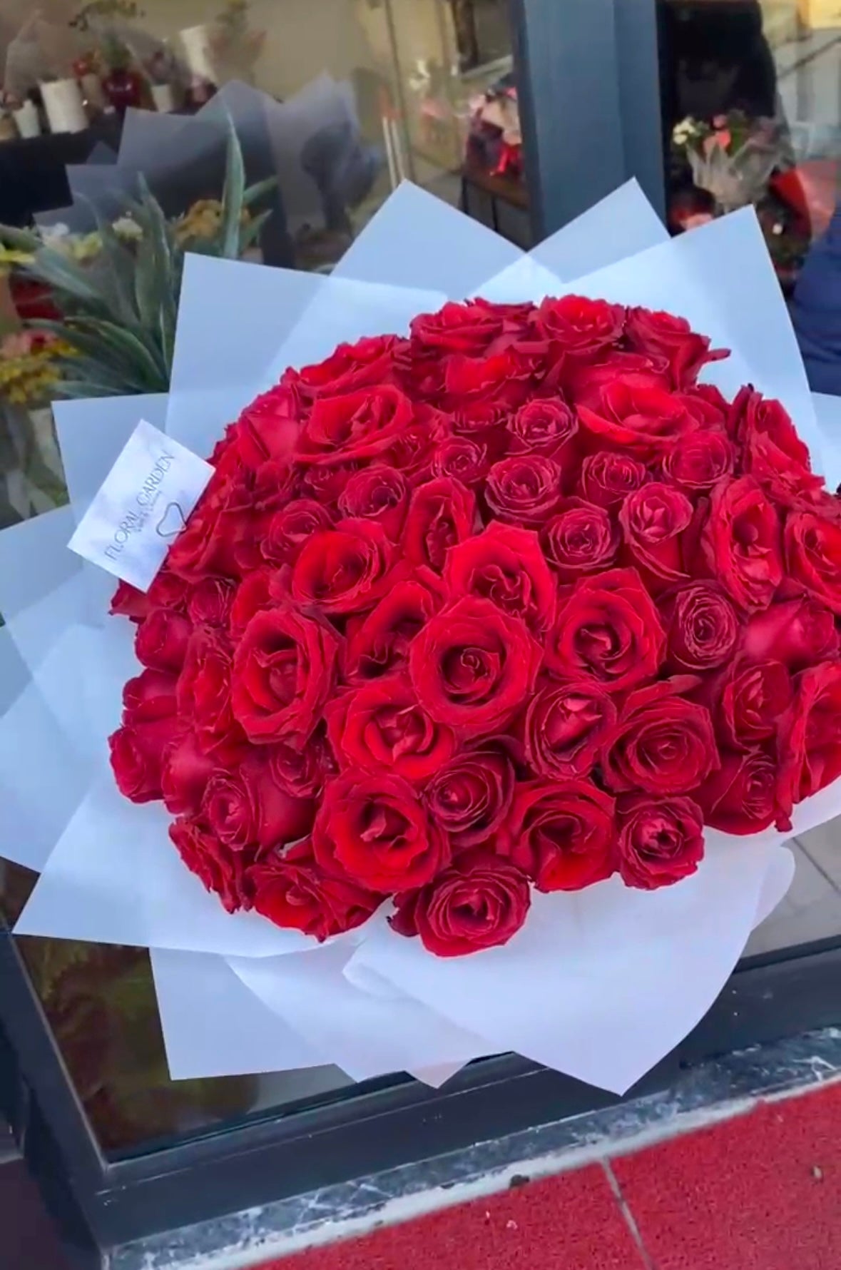 77 Roses